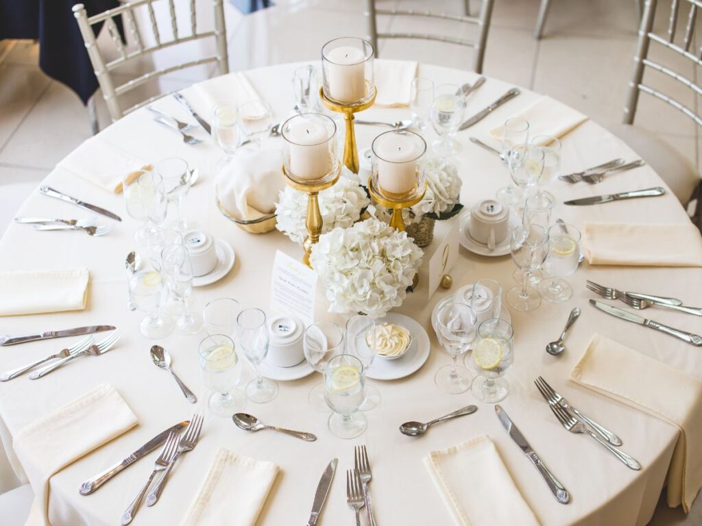 table setting catering