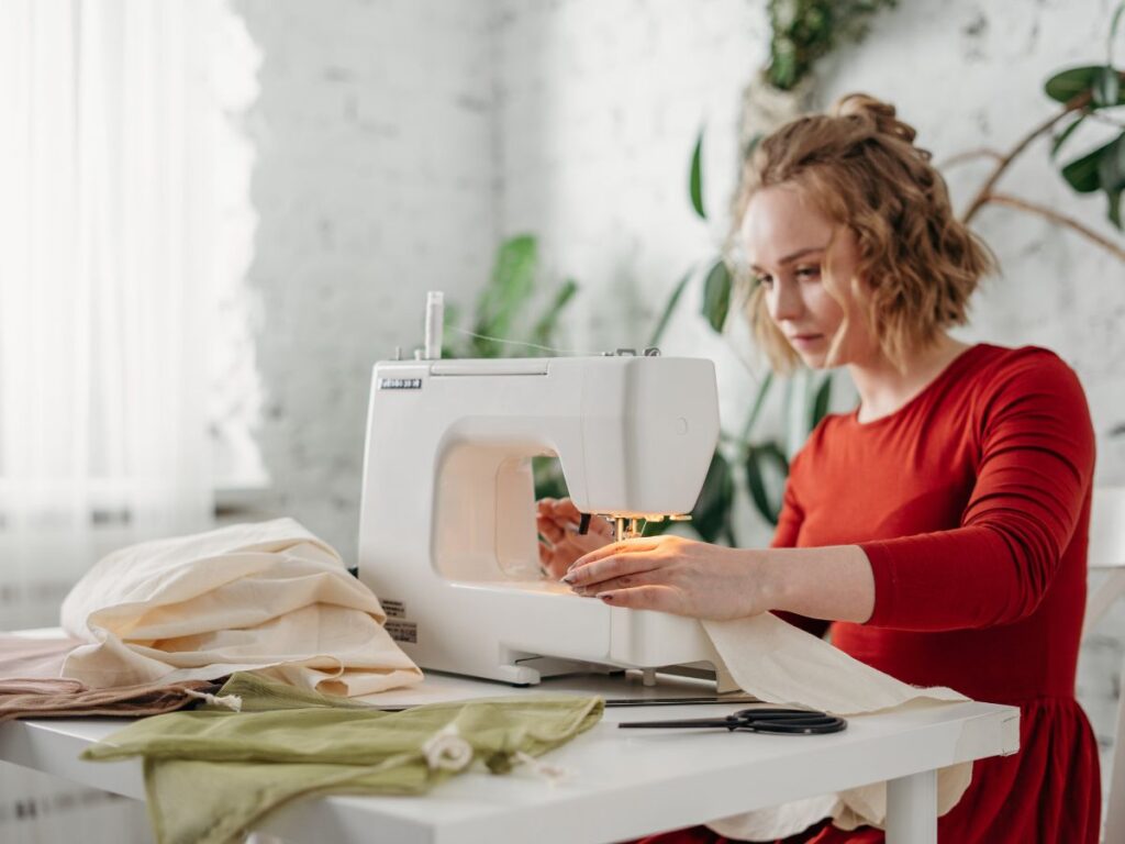 Girl learning sewing in a class in Toronto