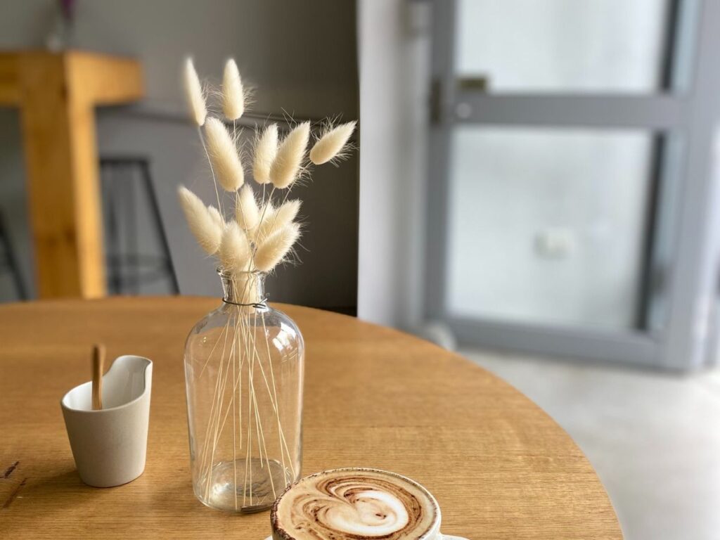 coffee with vase