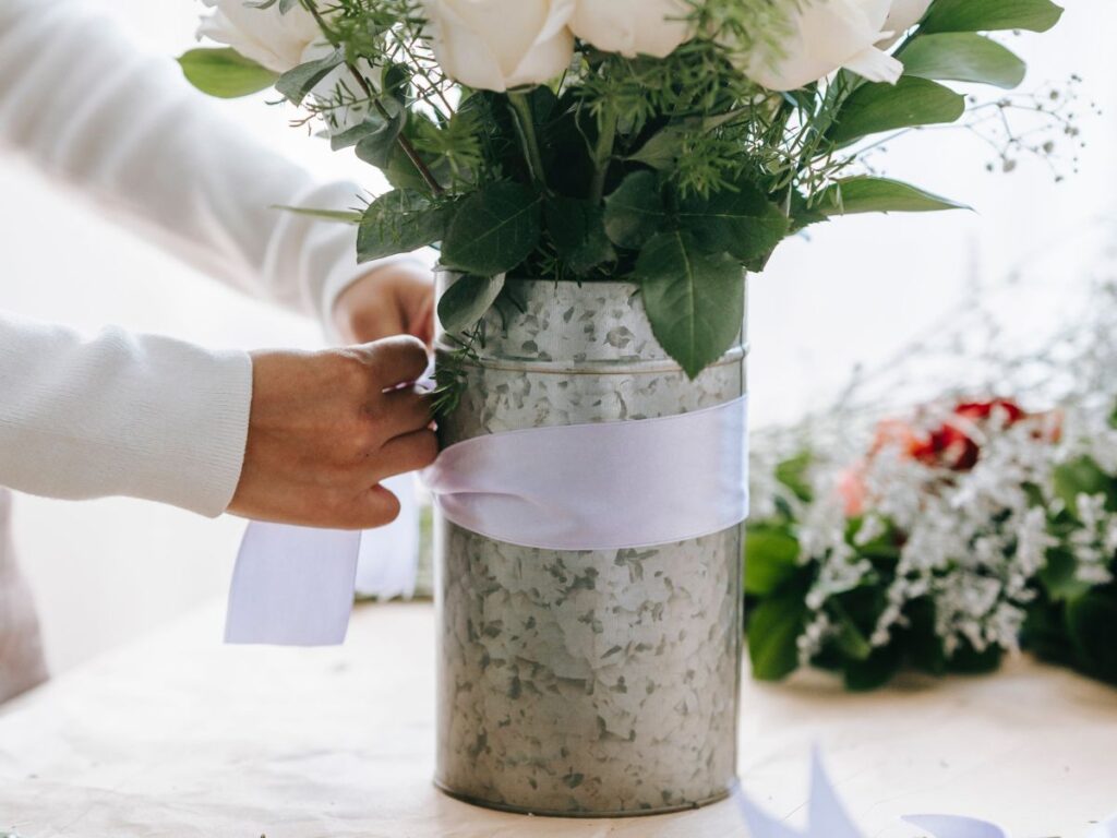 man setting a bouquet