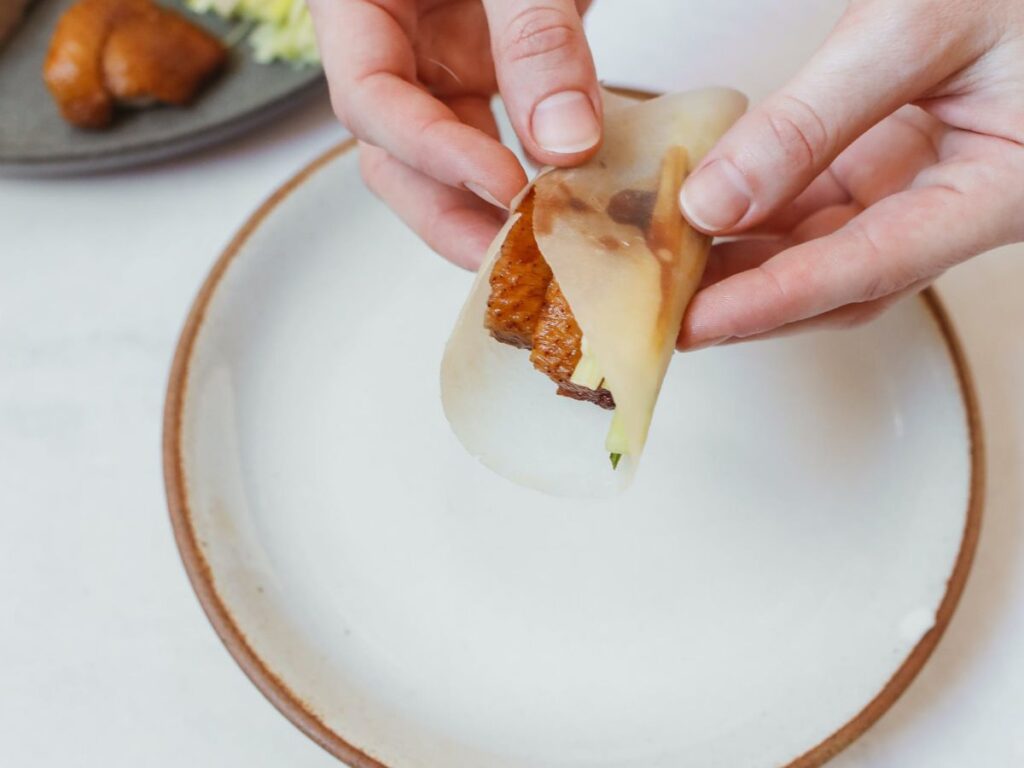 peking duck in bread