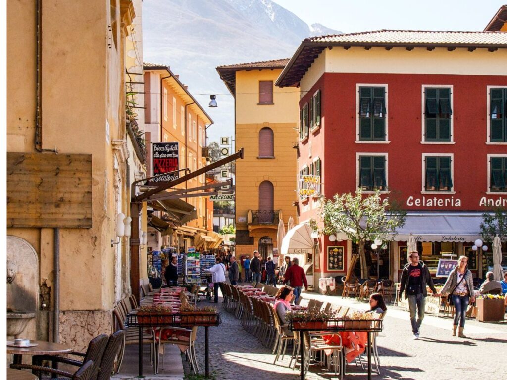 restaurants in distillery district