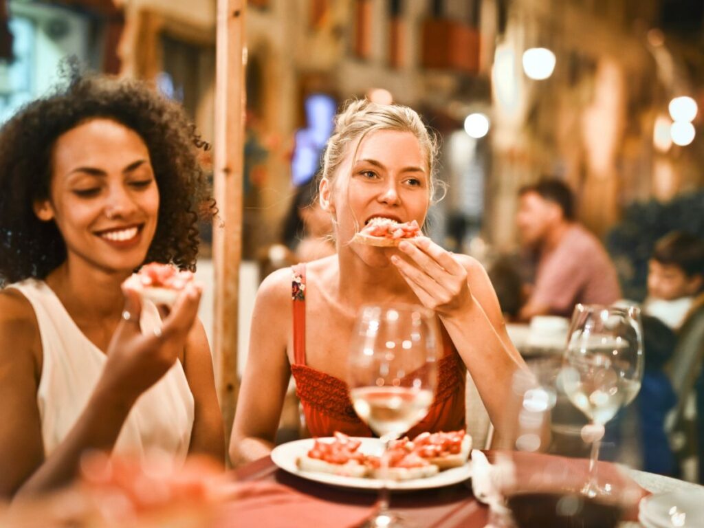 women eating in a restaurant