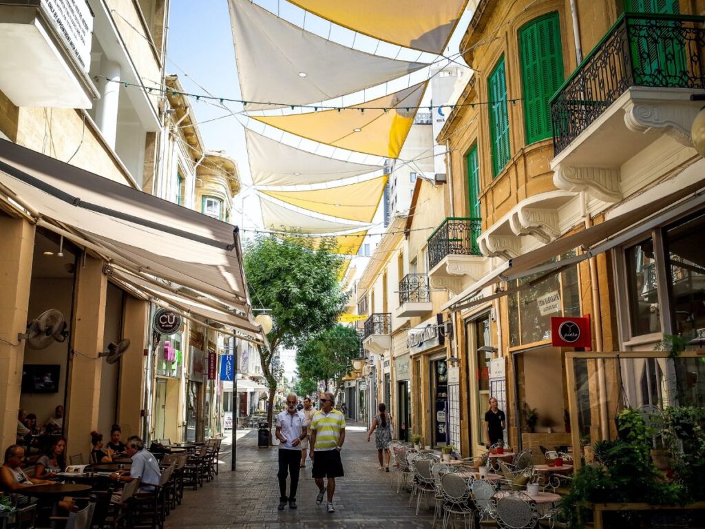 restaurant on street