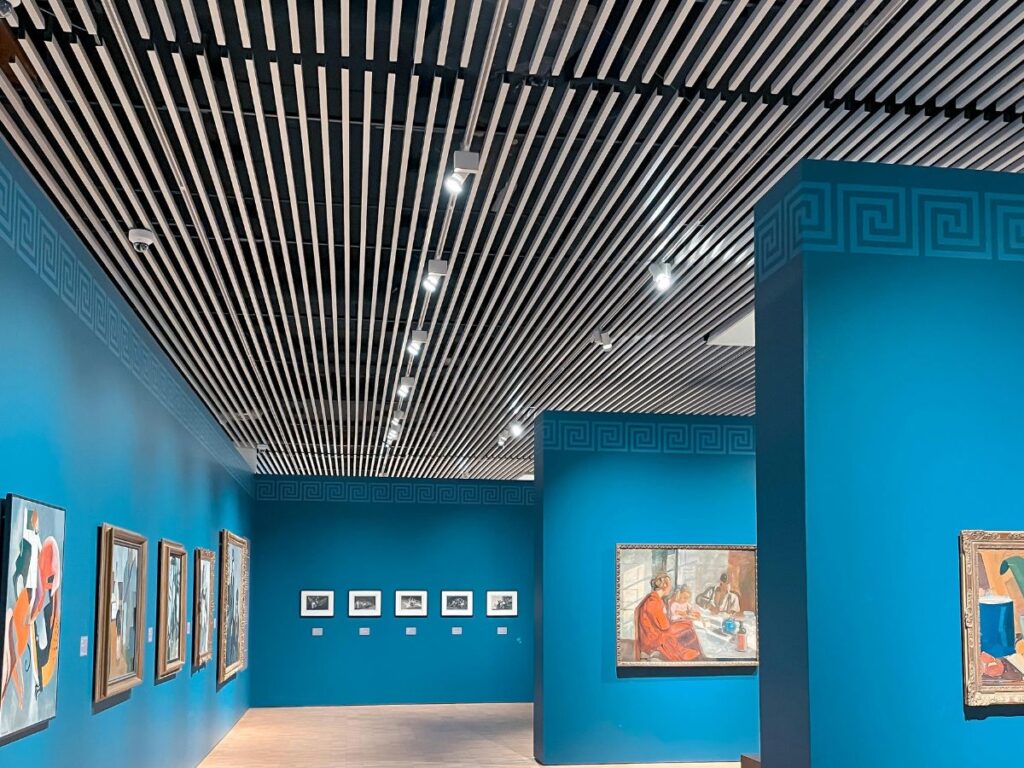 art gallery