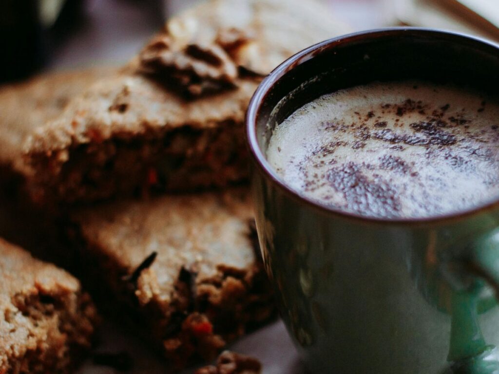 carrot cake with coffee