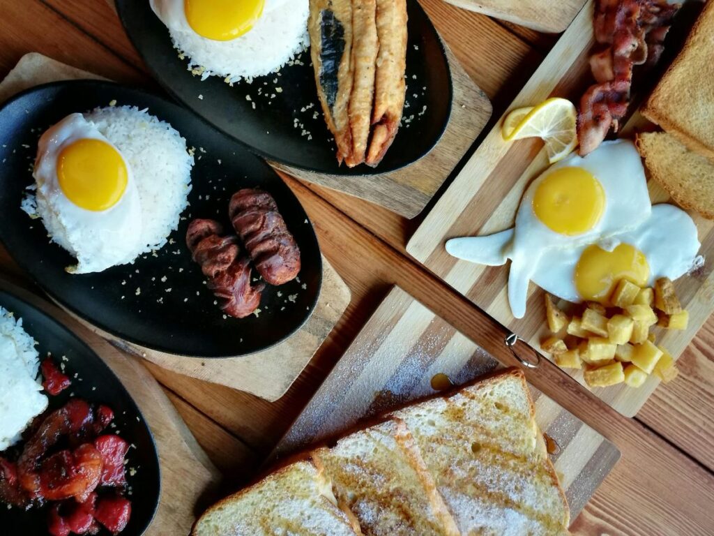 breakfast table set