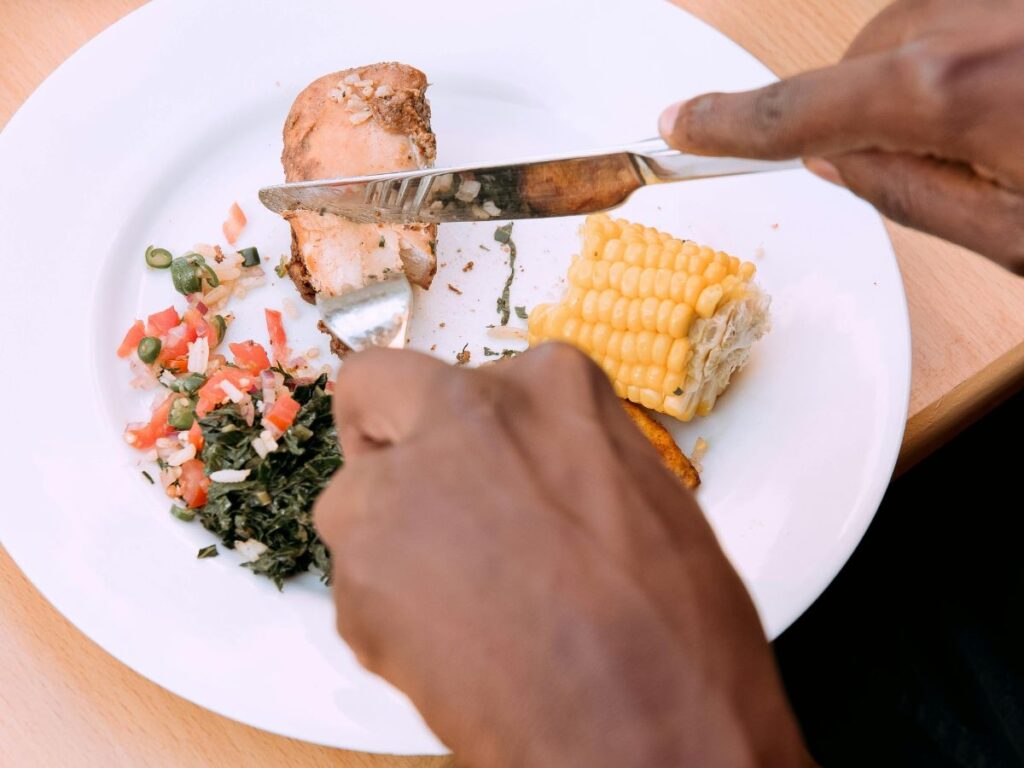 cutting food in plate