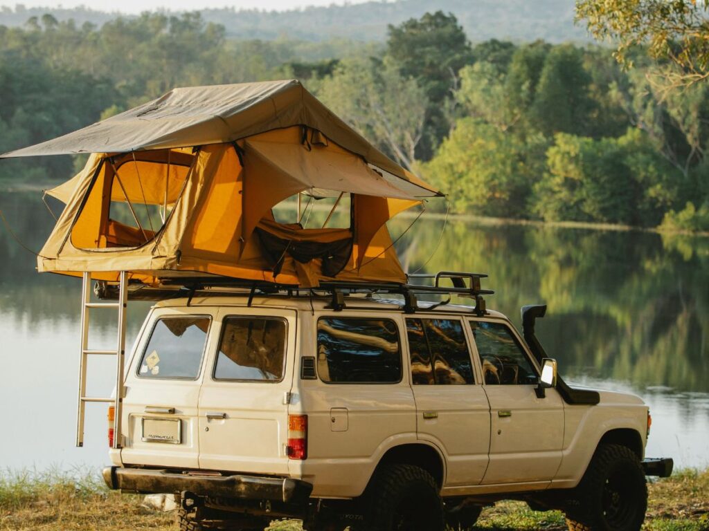 tent on jeep