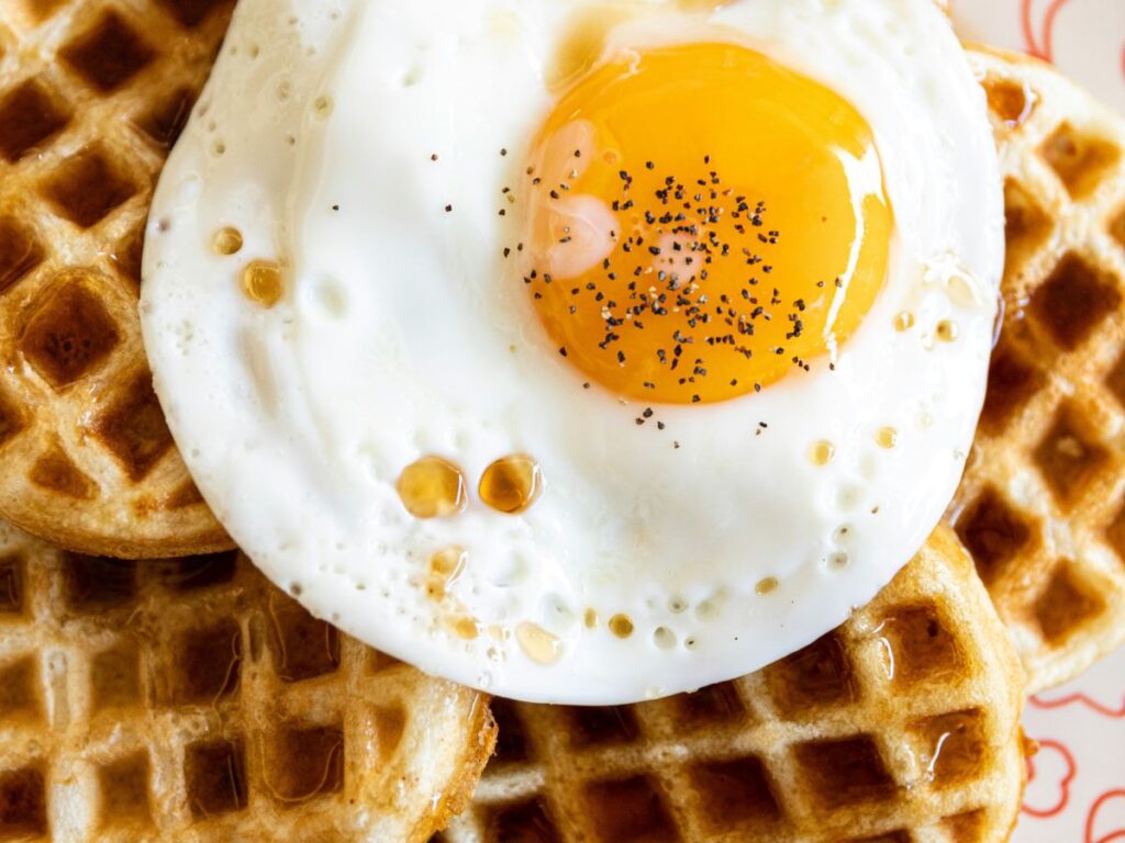 egg on waffles