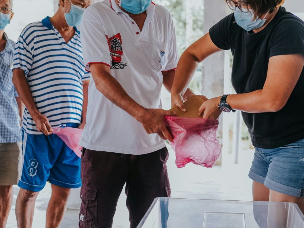 people getting food from food bank