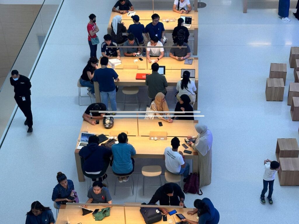 people dining in a shopping mall